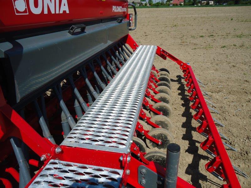 Polonez 550 podest załadunkowy