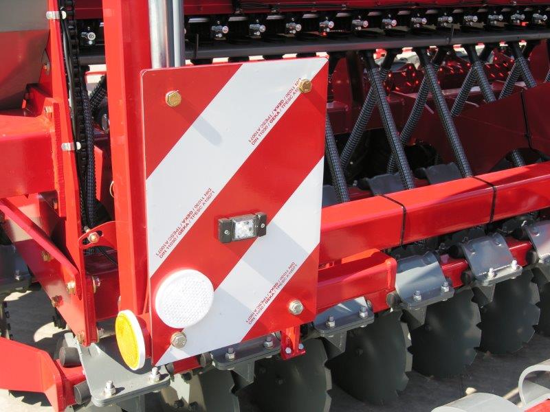 AMBER 1200 oświetlenie przednie