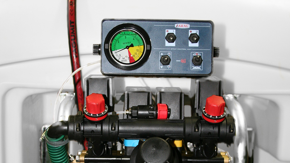 sleza elektrozawor z odczytem z manometru