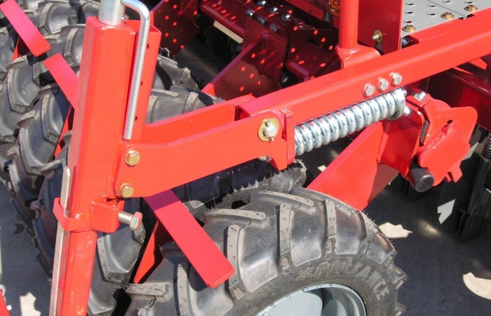 AMBER 1200 - zabezpieczenie zgrzebła tylnego