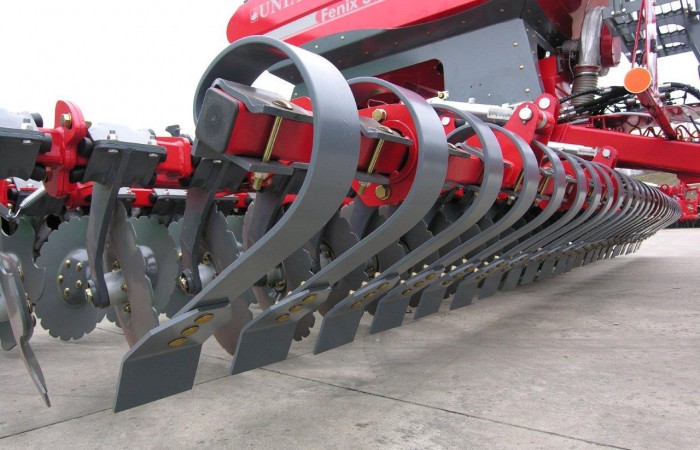 FENIX 3000 - włóka uprawowa przednia